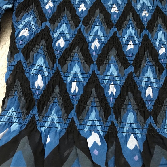 SOLD! CLUB MONACO Gorgeous Ruched Top, Small - Picture 6 of 6